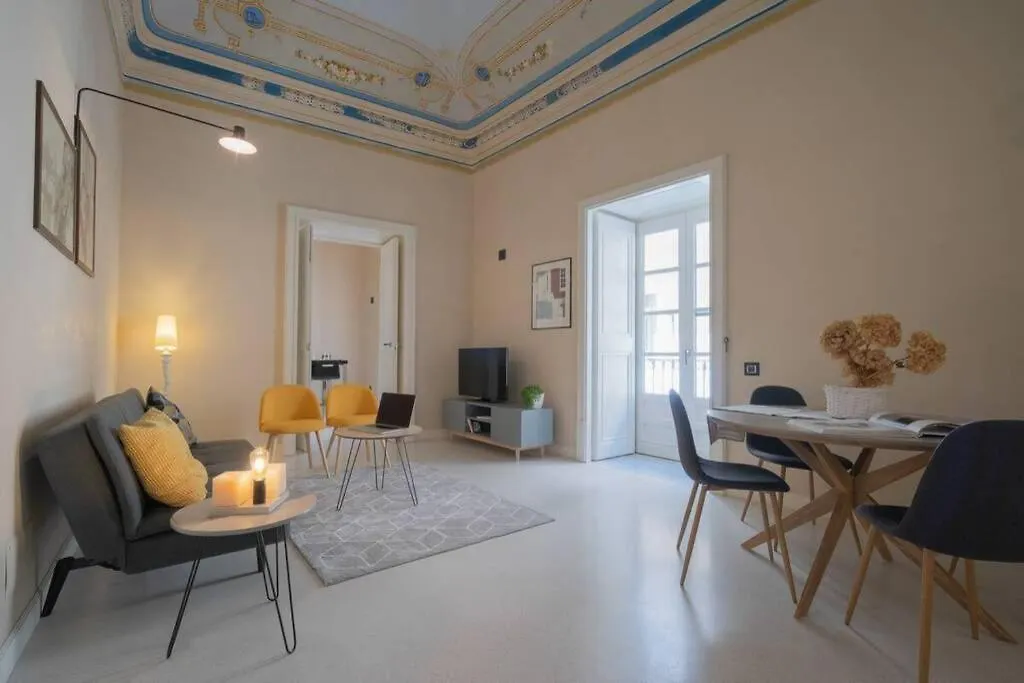 Apartment Appartamento Nobiliare Design A 2 Passi Dal Mare Cefalu