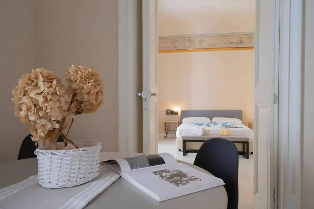 Apartment Appartamento Nobiliare Design A 2 Passi Dal Mare Cefalu